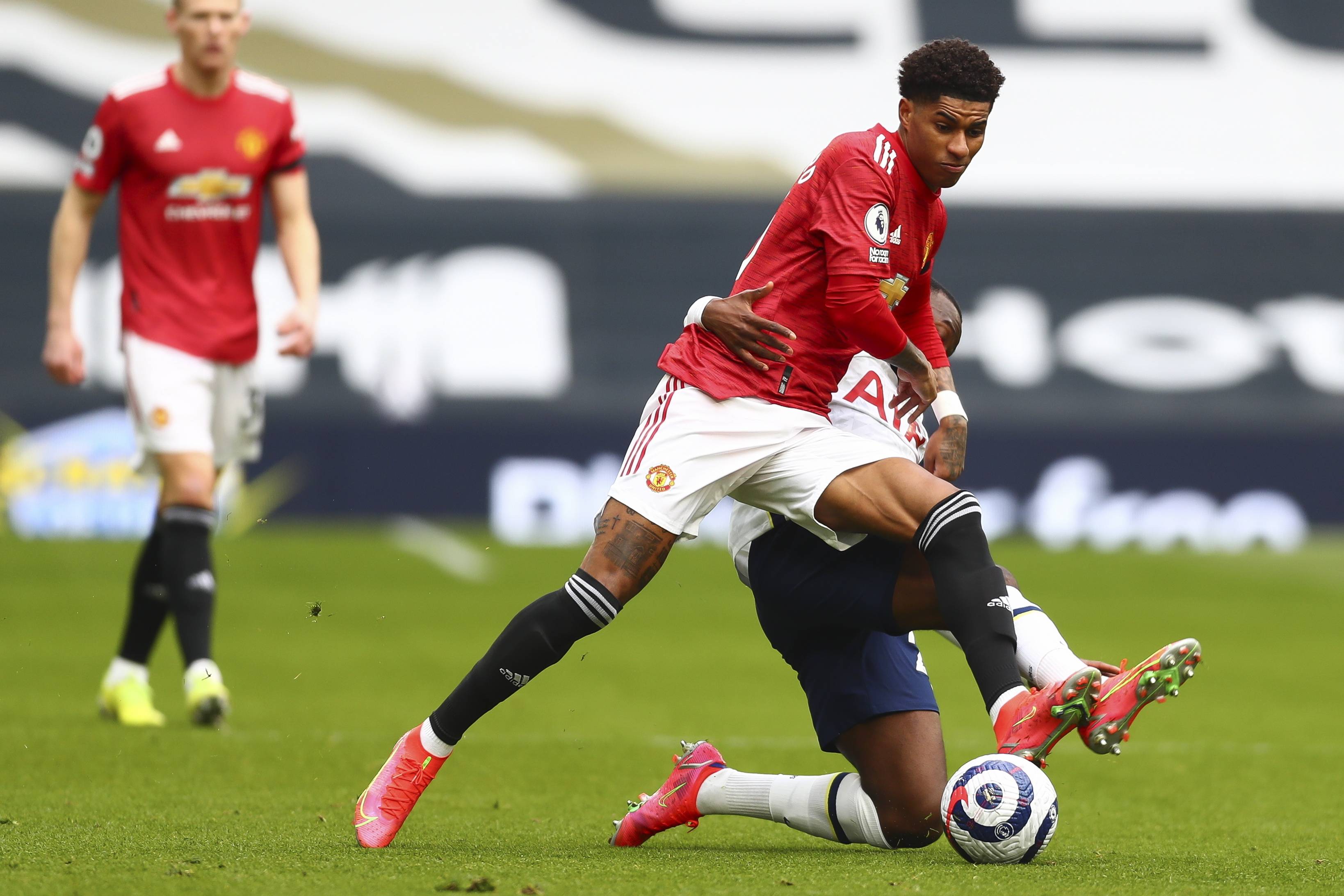 范围内的影 范围内的影